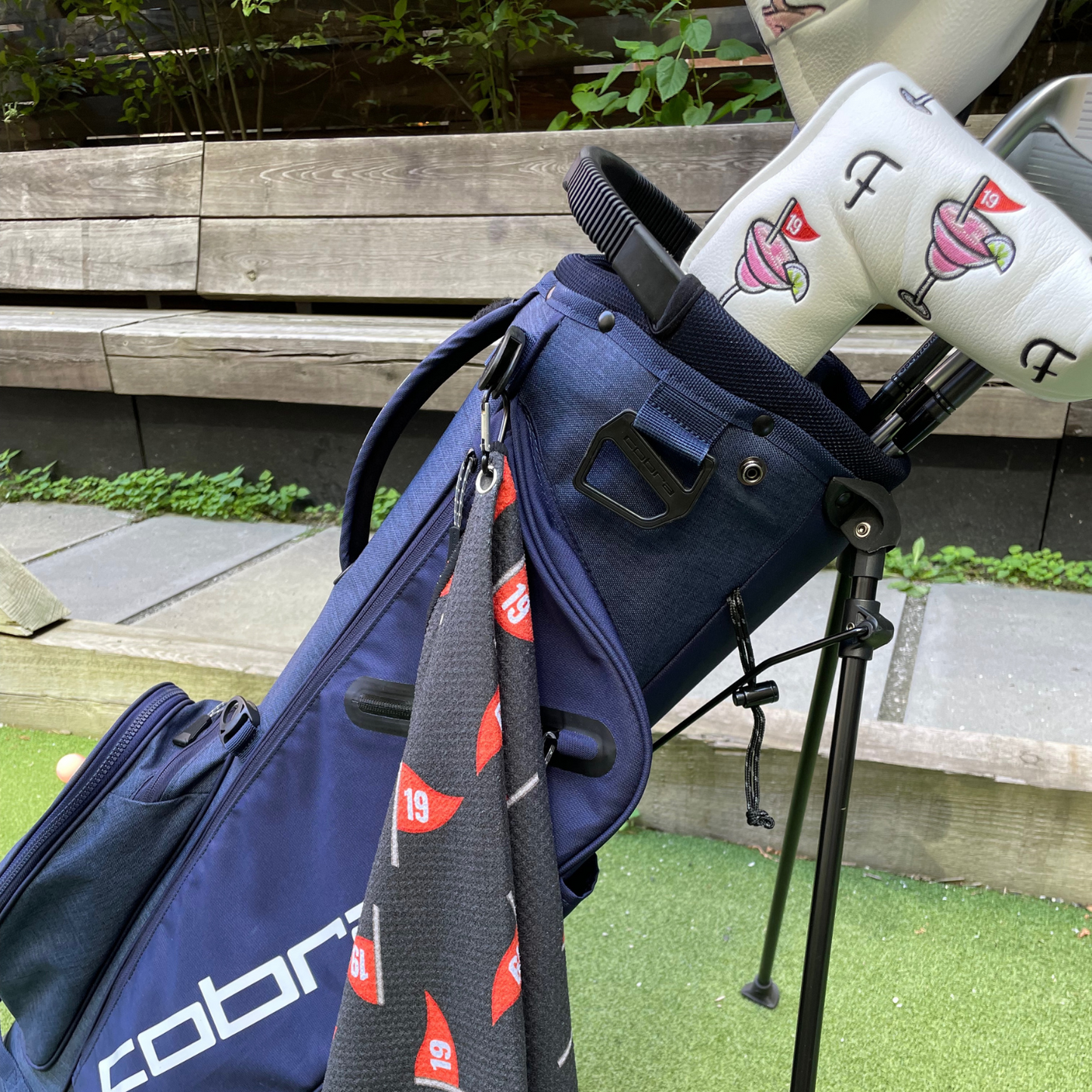 19th Hole Cocktail | Blade Putter Headcover